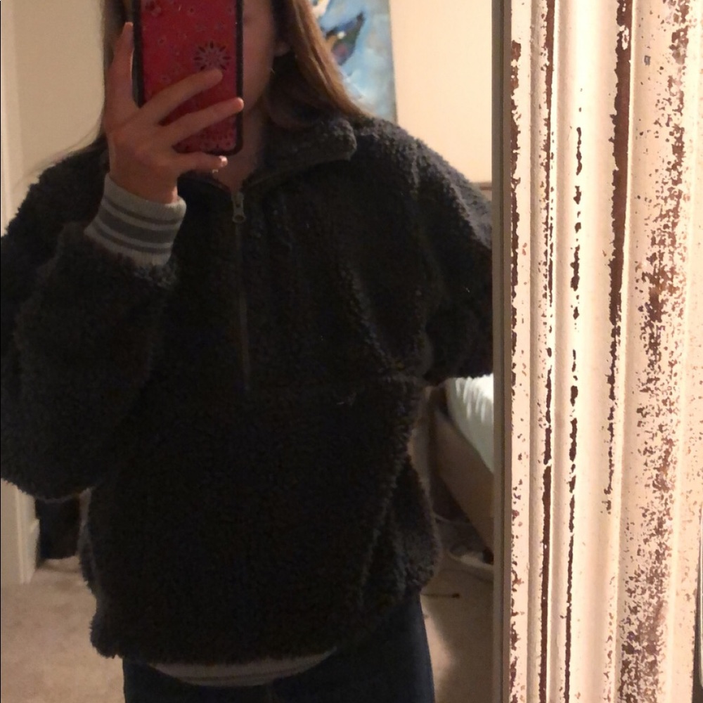 American Eagle fluffy quarter zip jacket